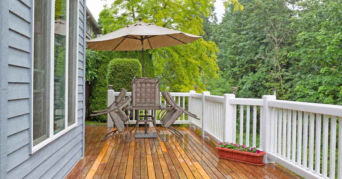How to keep a patio umbrella from falling over